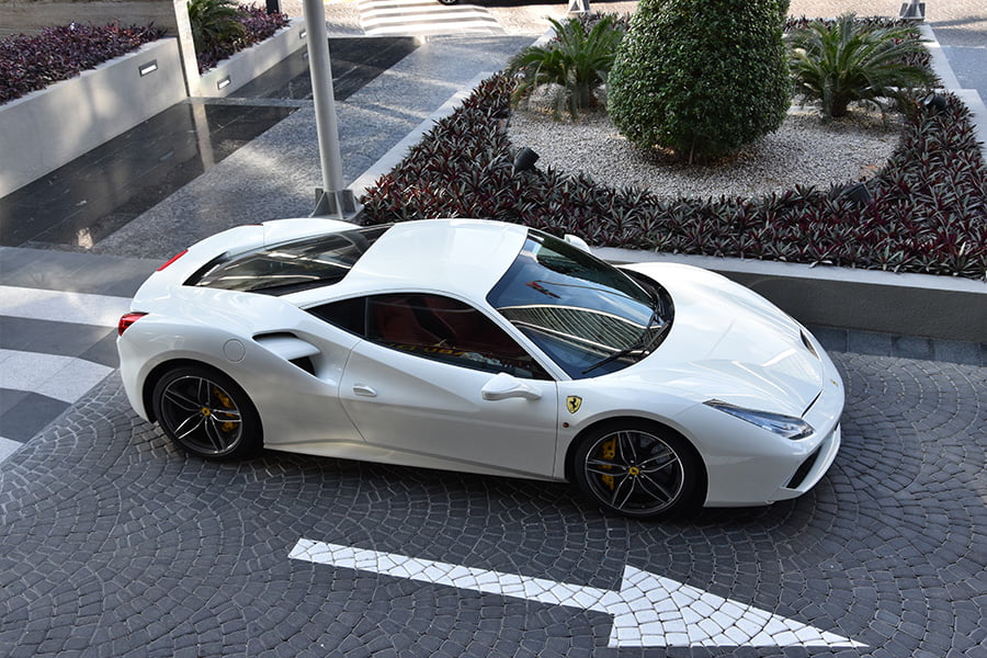 Auto rijden in Abu Dhabi