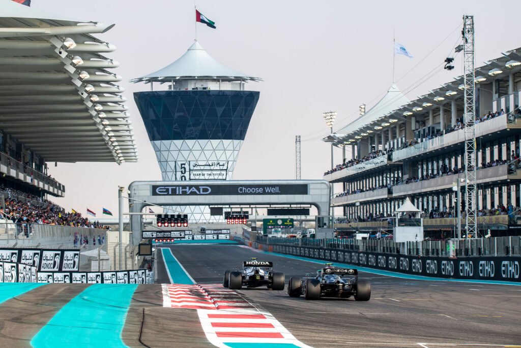 Het Yas Marina circuit in Abu Dhabi